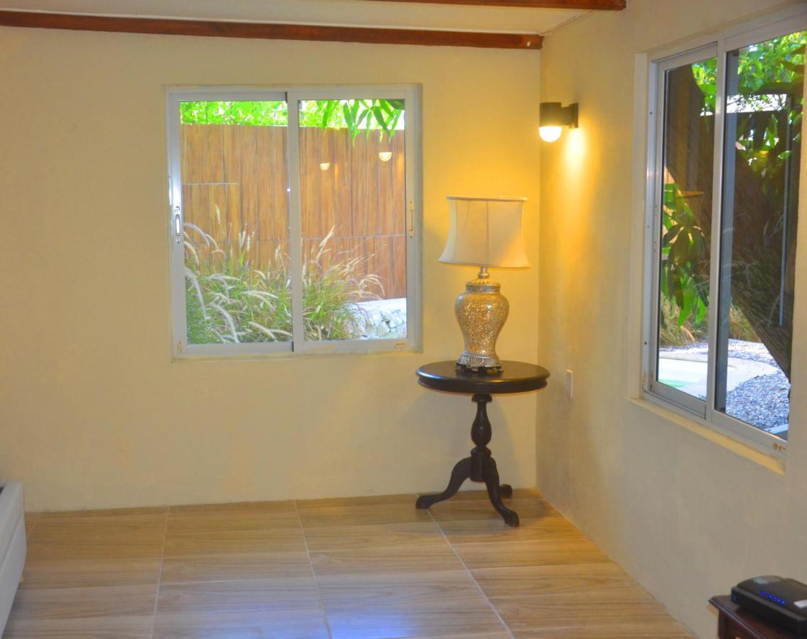 Homey Vacation And Carrental Willemstad Exterior foto